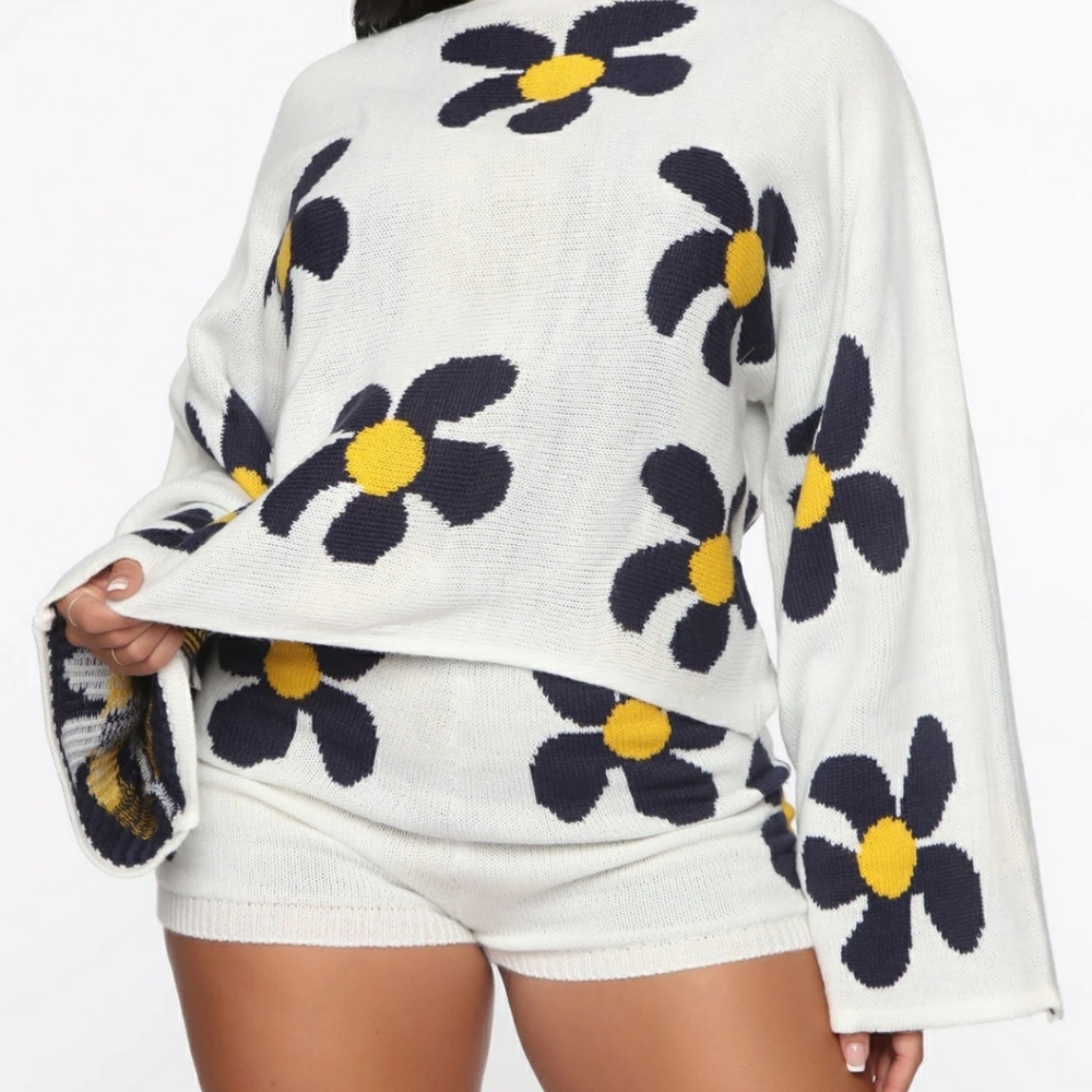 Come Into Blossom Floral Short Set